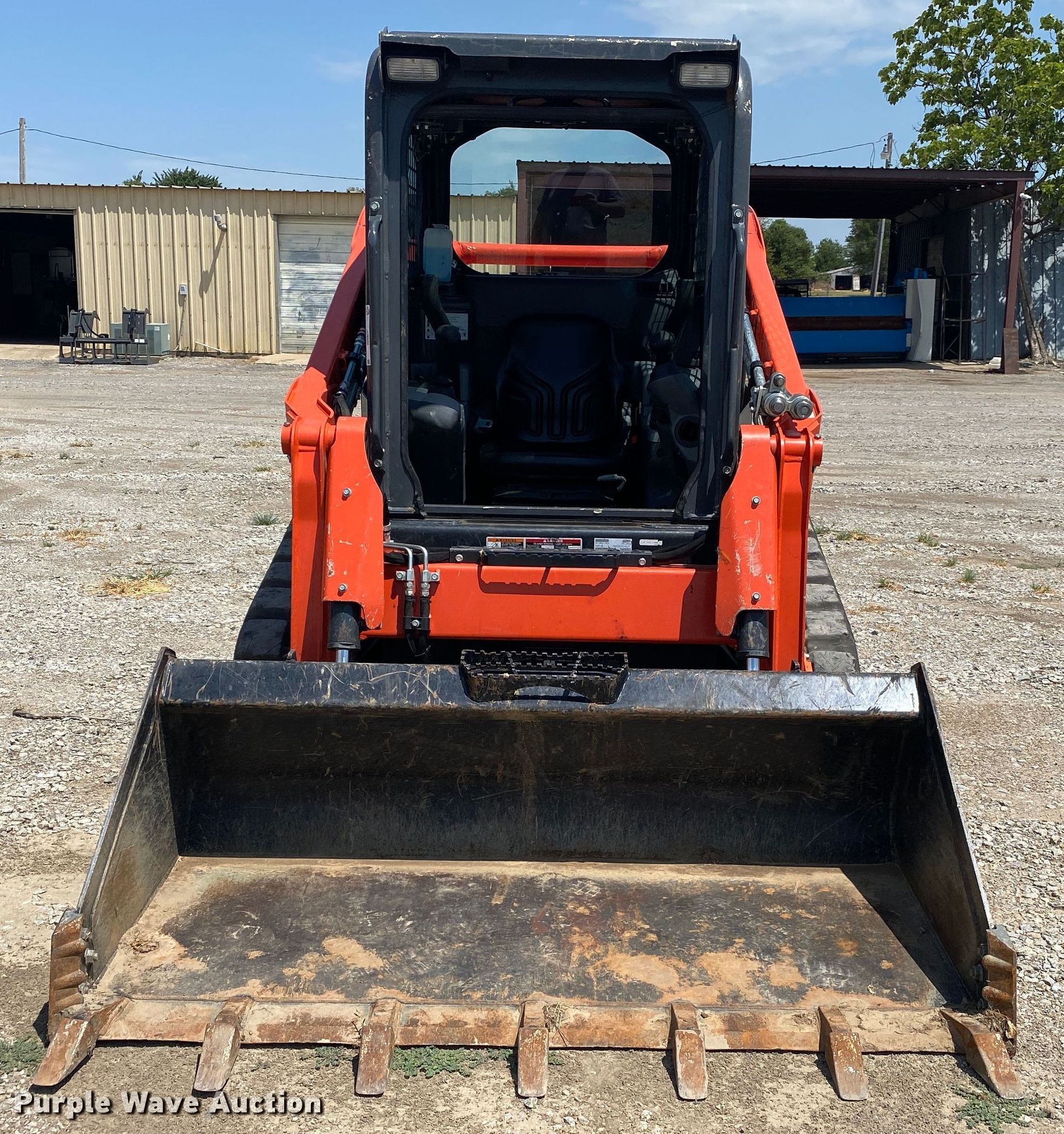 2021 Kubota SVL652 tracked skid steer loader in Collinsville, OK