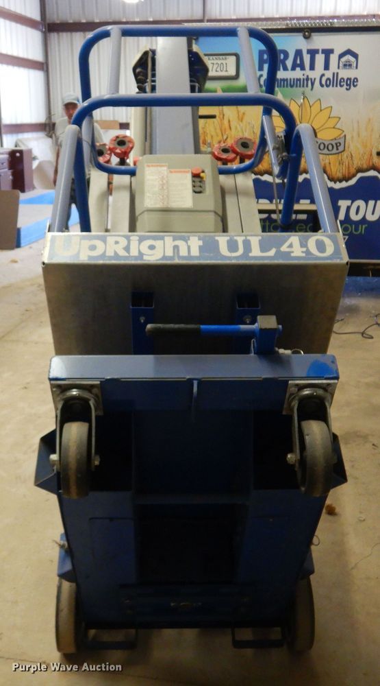 image for item DB7919 Up Right UL40  vertical lift