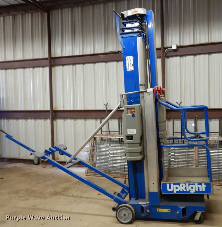 image for item DB7919 Up Right UL40  vertical lift