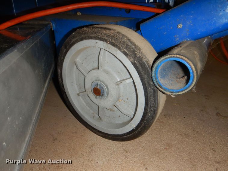 image for item DB7919 Up Right UL40  vertical lift