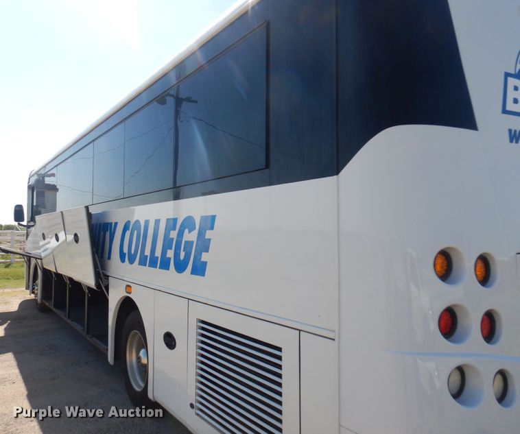 image for item DB7920 2008 Glaval  coach bus