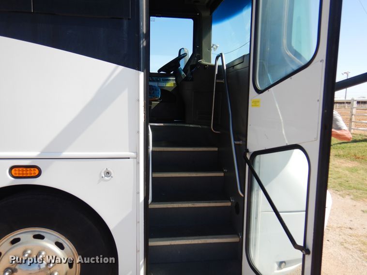 image for item DB7920 2008 Glaval  coach bus