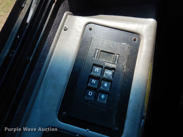 image for item DB7920 2008 Glaval  coach bus