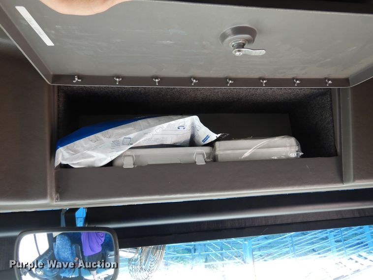 image for item DB7920 2008 Glaval  coach bus