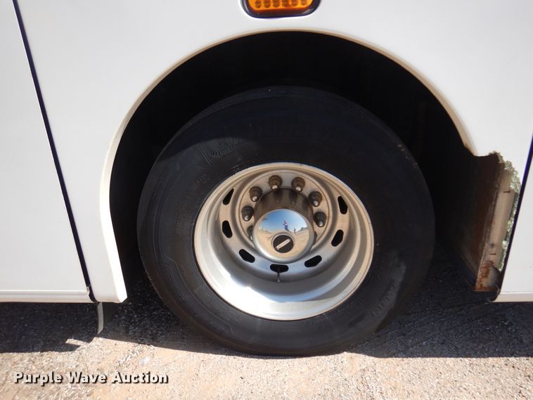 image for item DB7920 2008 Glaval  coach bus