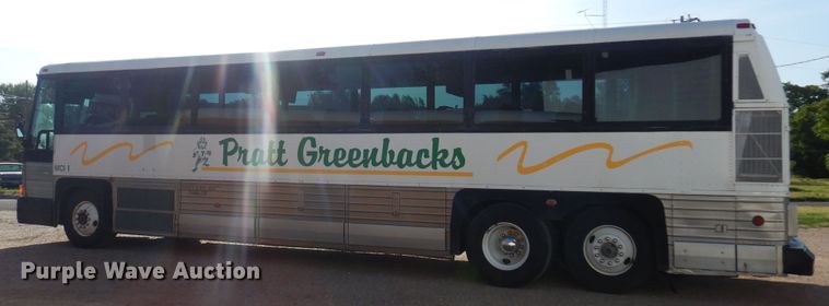 image for item DB7921 1988 MCI  coach bus