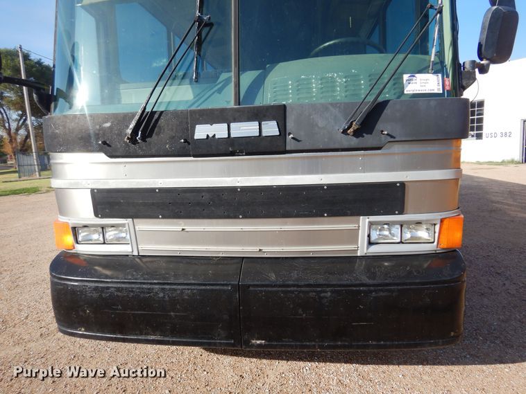 image for item DB7921 1988 MCI  coach bus