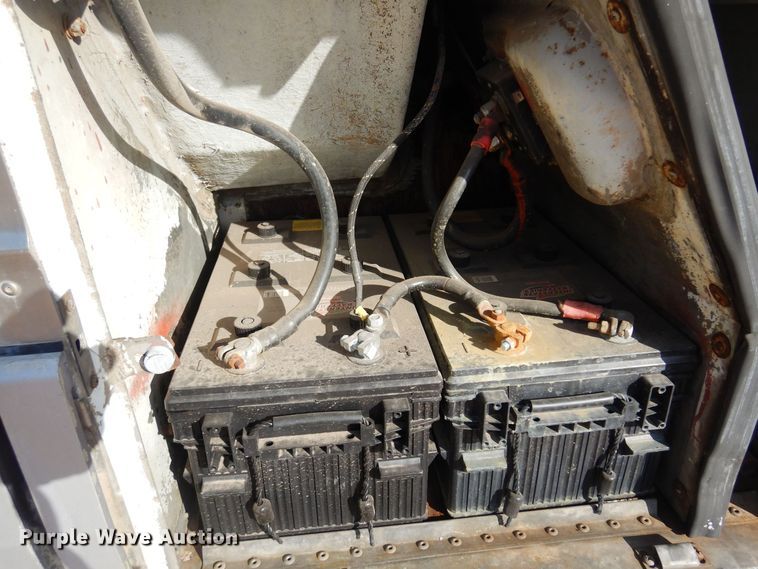 image for item DB7921 1988 MCI  coach bus