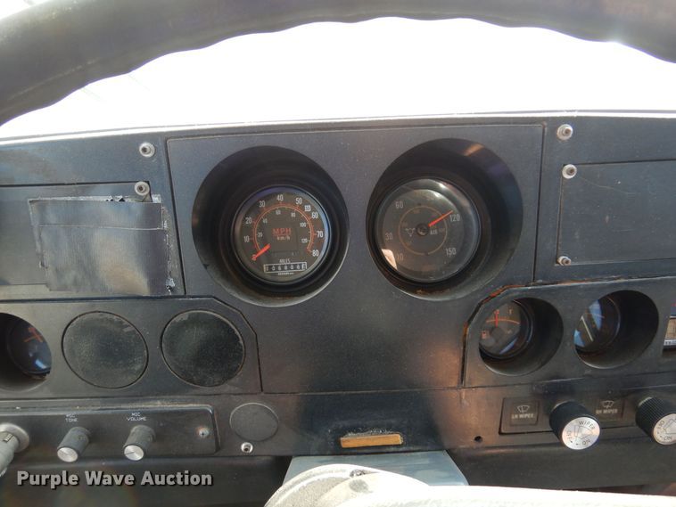 image for item DB7921 1988 MCI  coach bus