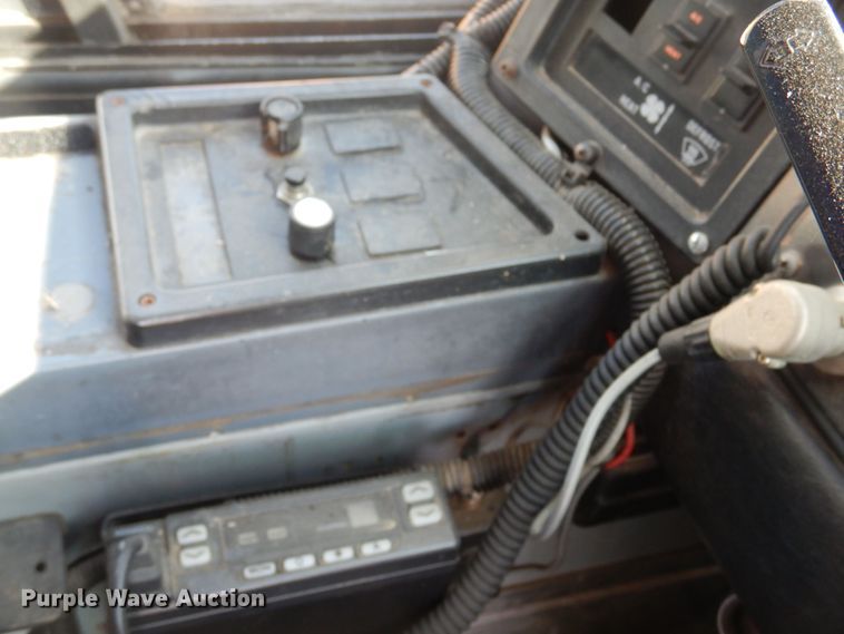 image for item DB7921 1988 MCI  coach bus