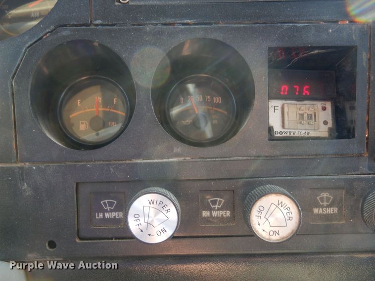 image for item DB7921 1988 MCI  coach bus