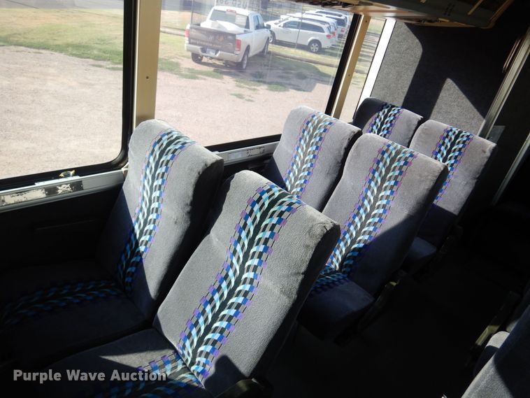 image for item DB7921 1988 MCI  coach bus