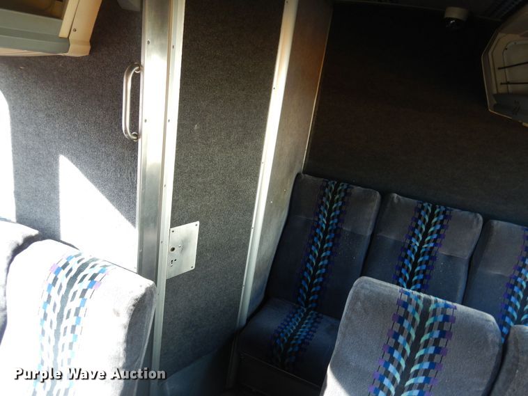 image for item DB7921 1988 MCI  coach bus