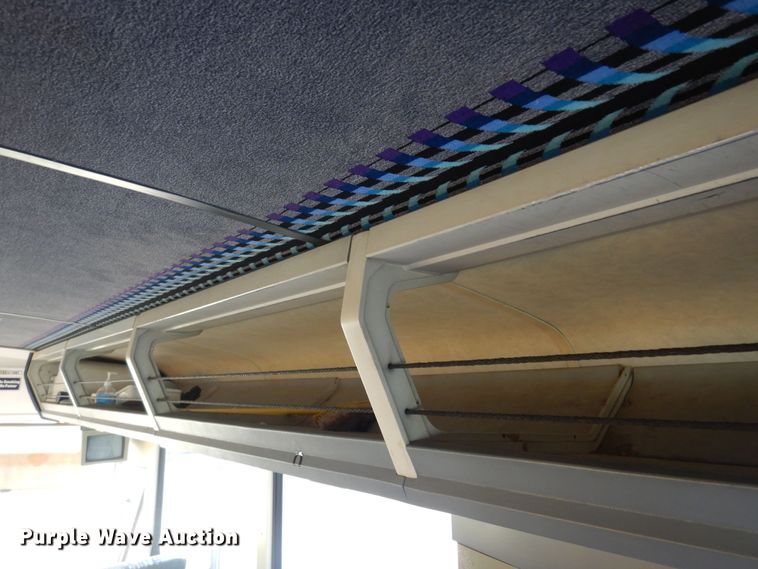 image for item DB7921 1988 MCI  coach bus