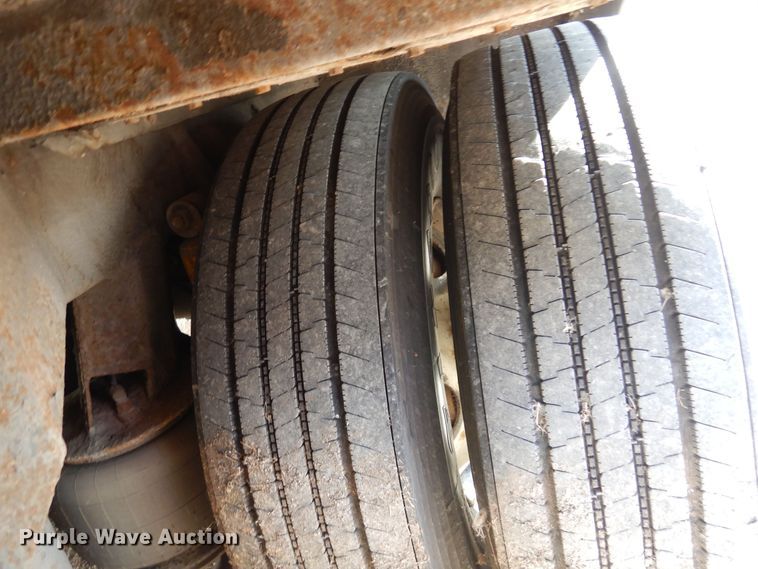 image for item DB7921 1988 MCI  coach bus