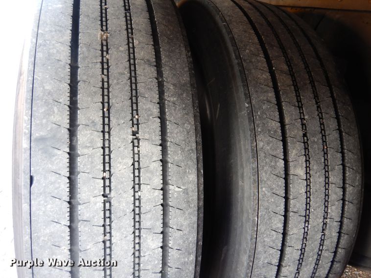 image for item DB7921 1988 MCI  coach bus