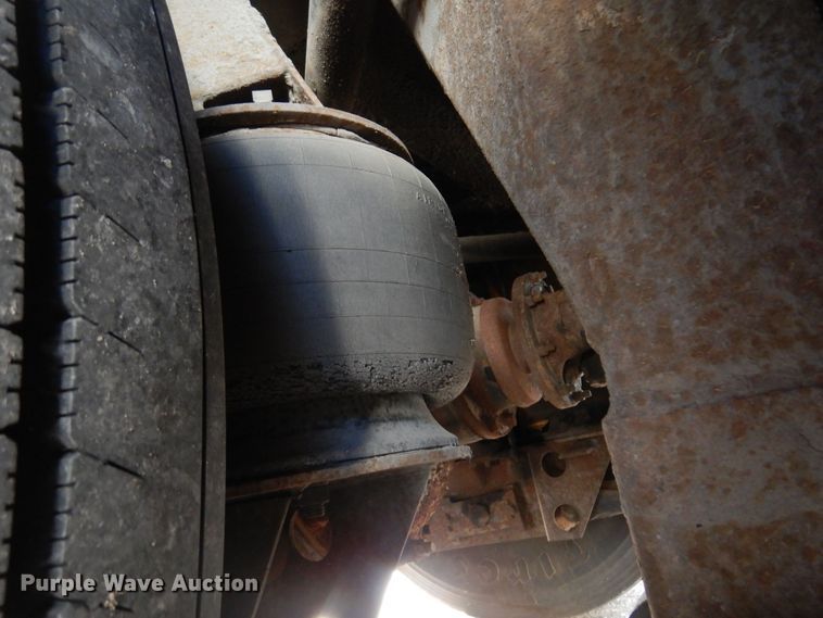 image for item DB7921 1988 MCI  coach bus