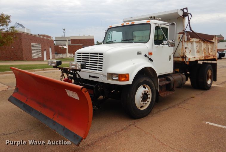 image for item DB7955 2001 International 4700  dump truck