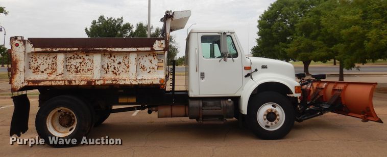 image for item DB7955 2001 International 4700  dump truck