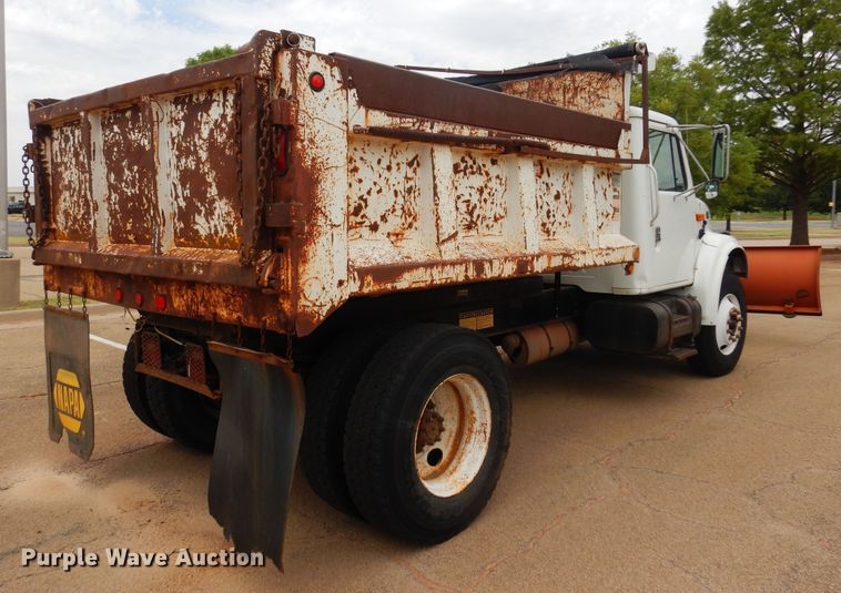 image for item DB7955 2001 International 4700  dump truck