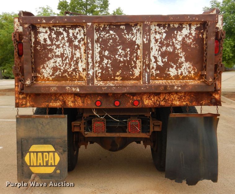 image for item DB7955 2001 International 4700  dump truck