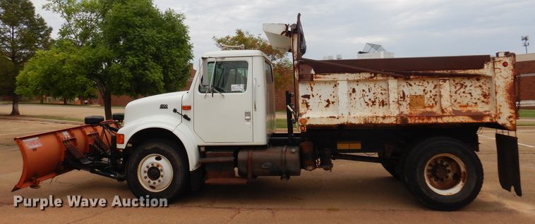 image for item DB7955 2001 International 4700  dump truck