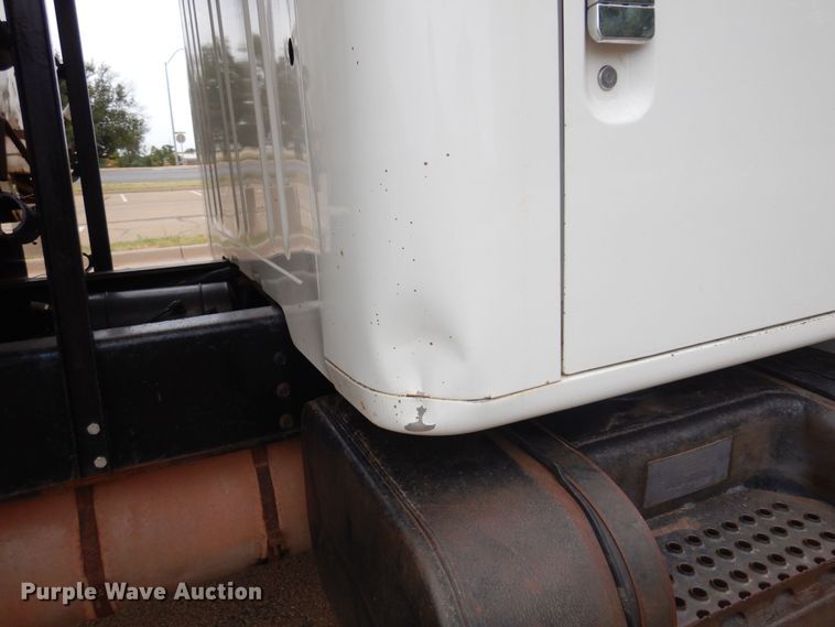 image for item DB7955 2001 International 4700  dump truck