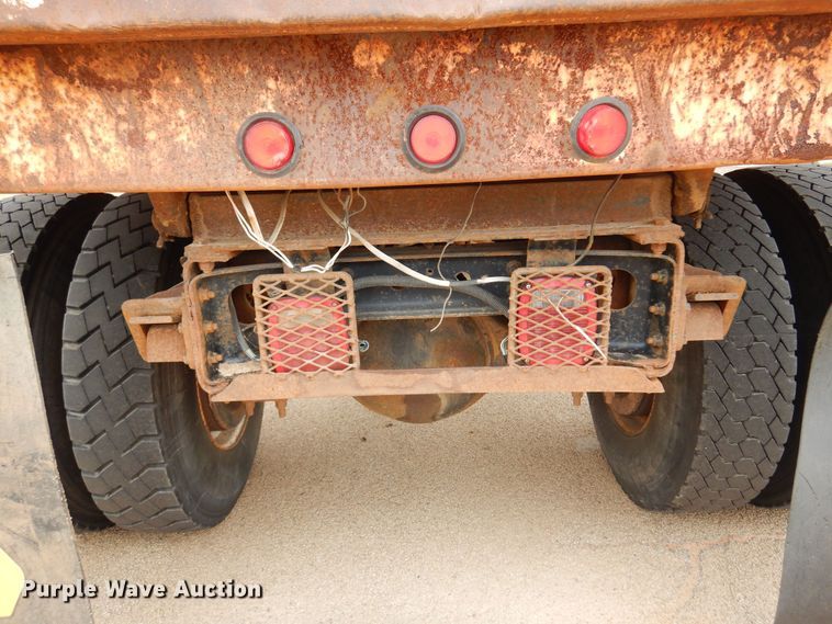 image for item DB7955 2001 International 4700  dump truck