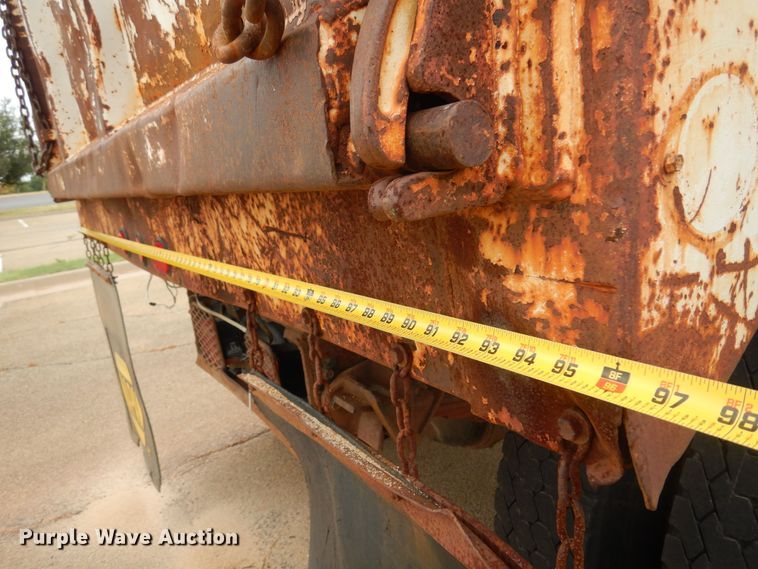 image for item DB7955 2001 International 4700  dump truck