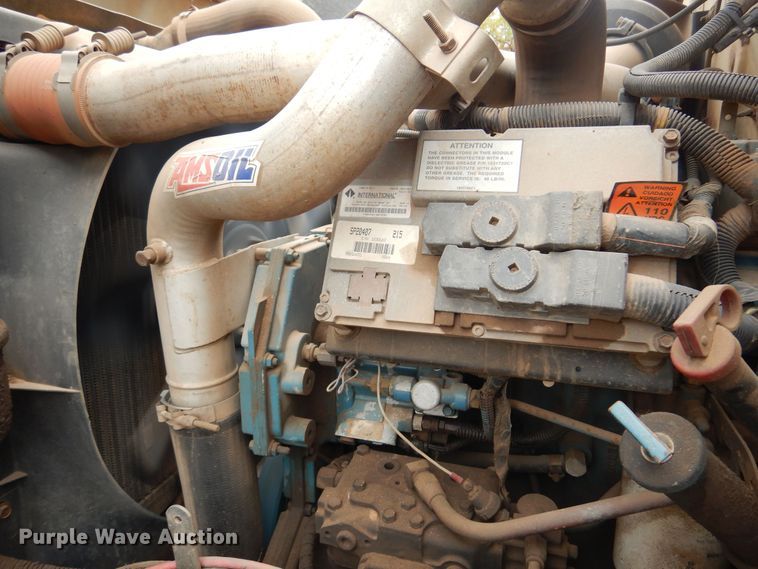 image for item DB7955 2001 International 4700  dump truck