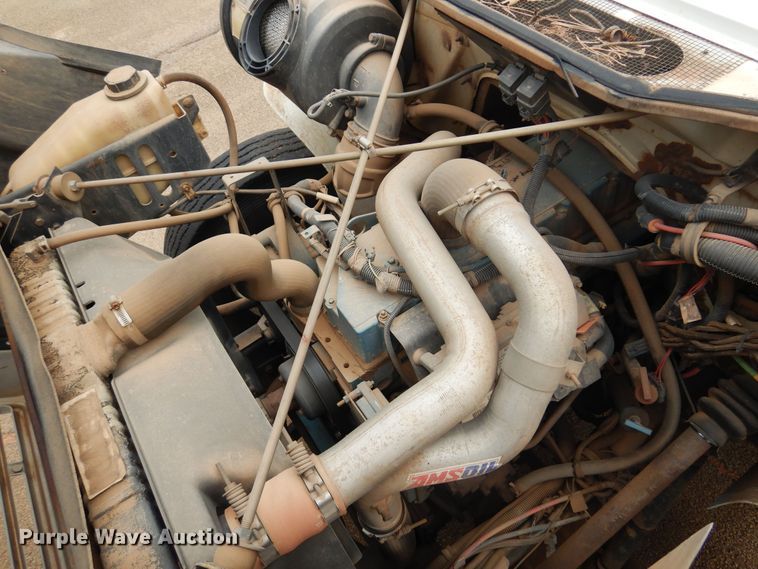 image for item DB7955 2001 International 4700  dump truck