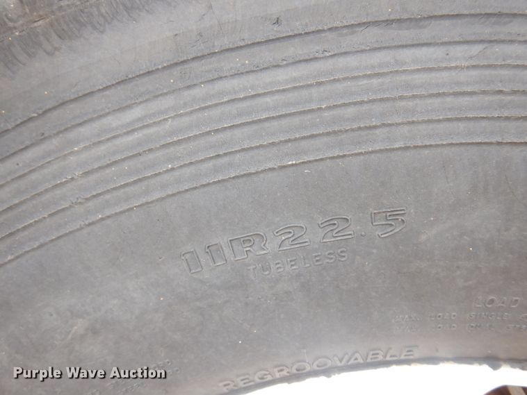 image for item DB7955 2001 International 4700  dump truck