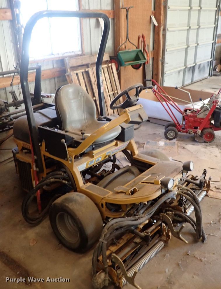 image for item DF5073 Hustler 1500  reel mower