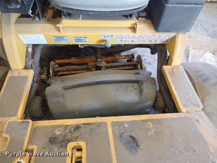 image for item DF5073 Hustler 1500  reel mower