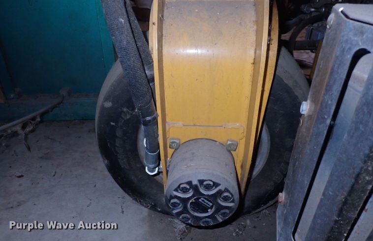 image for item DF5073 Hustler 1500  reel mower