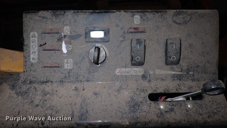 image for item DF5074 Hustler 1500  lawn mower