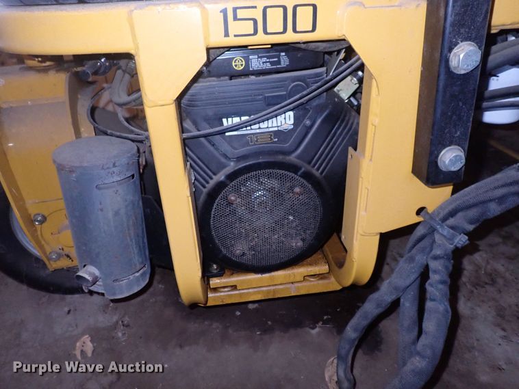 image for item DF5074 Hustler 1500  lawn mower