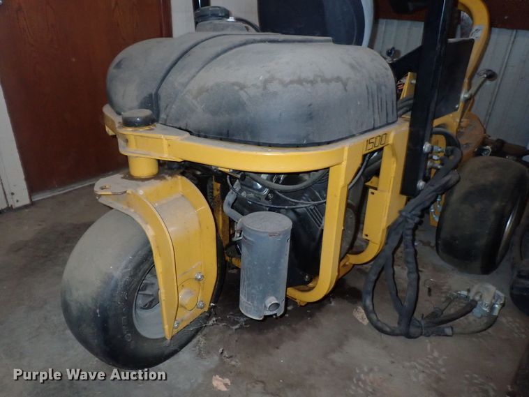 image for item DF5074 Hustler 1500  lawn mower