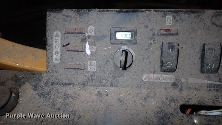 image for item DF5074 Hustler 1500  lawn mower