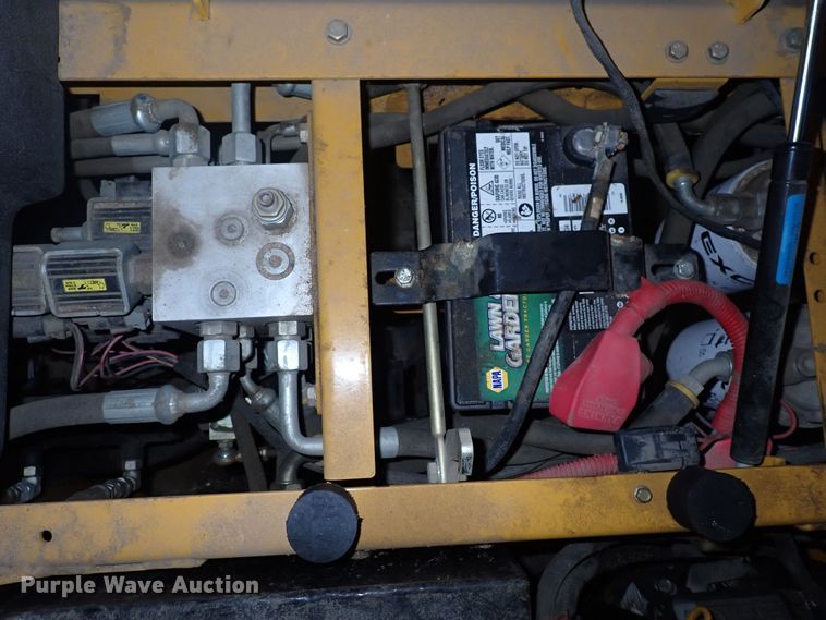 image for item DF5074 Hustler 1500  lawn mower