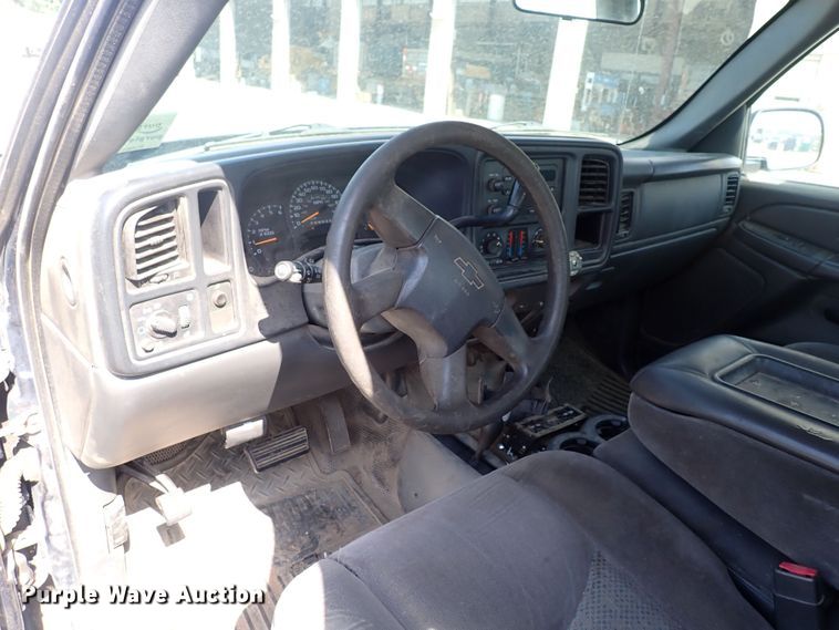 image for item DG5340 2006 Chevrolet Silverado 2500HD  Crew Cab pickup truck