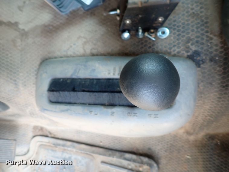 image for item DG5340 2006 Chevrolet Silverado 2500HD  Crew Cab pickup truck