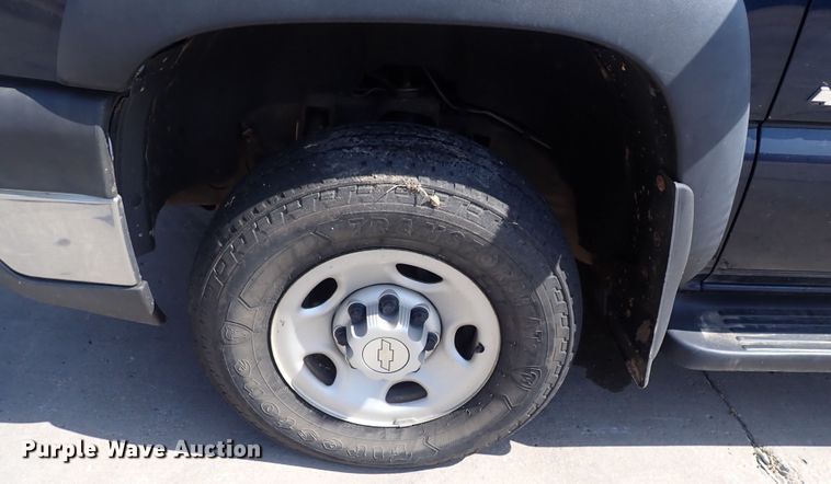 image for item DG5340 2006 Chevrolet Silverado 2500HD  Crew Cab pickup truck