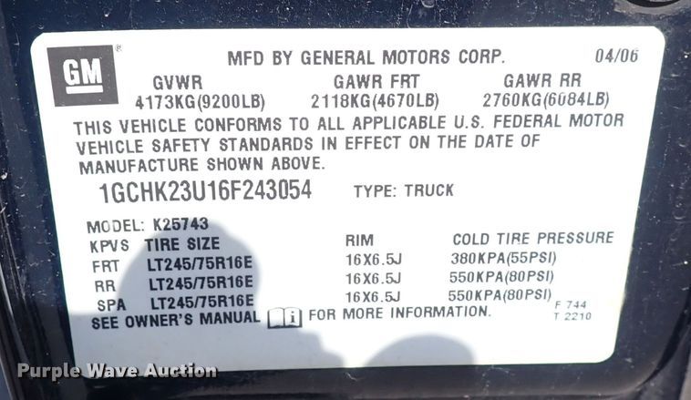 image for item DG5340 2006 Chevrolet Silverado 2500HD  Crew Cab pickup truck