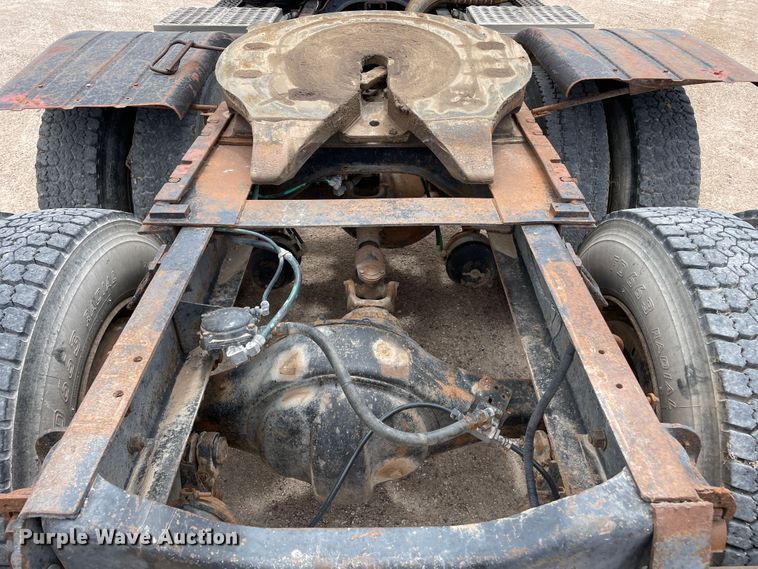 image for item DJ5225 1983 Ford LT9000  semi truck