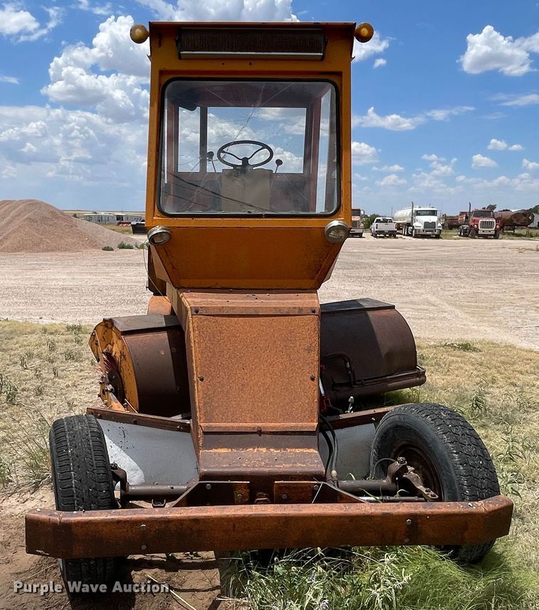 image for item DJ5226 W.E. Larson 6300  broom