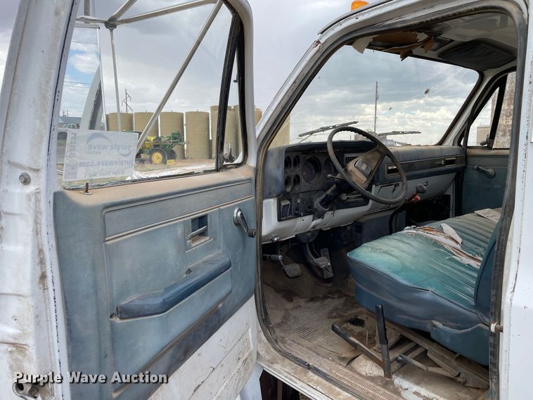 image for item DJ5231 1984 GMC C6000  dump flatbed truck