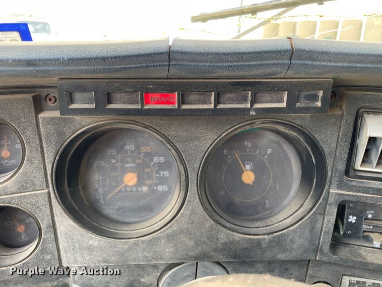 image for item DJ5231 1984 GMC C6000  dump flatbed truck