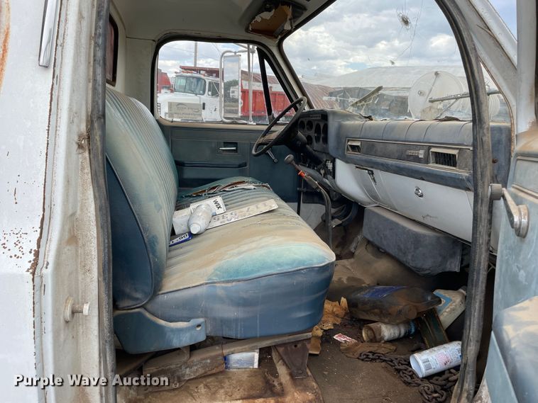 image for item DJ5231 1984 GMC C6000  dump flatbed truck