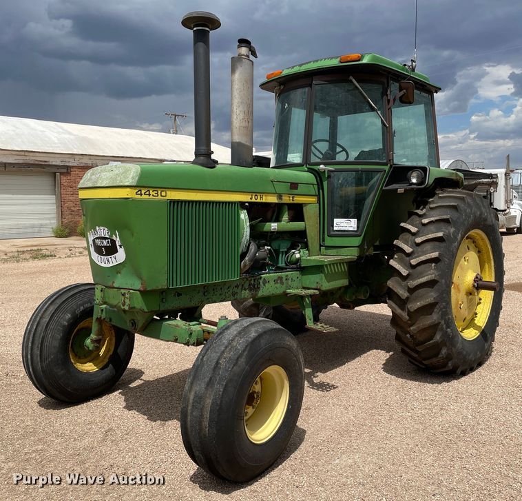 image for item DJ5232 1976 John Deere 4430  tractor